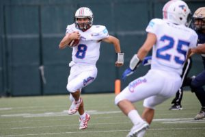 #8QB徳島のランで前進