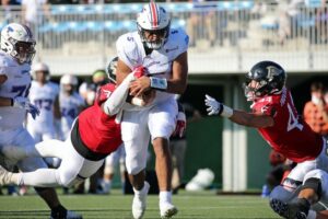 QBジェロッドの中央へのランプレー